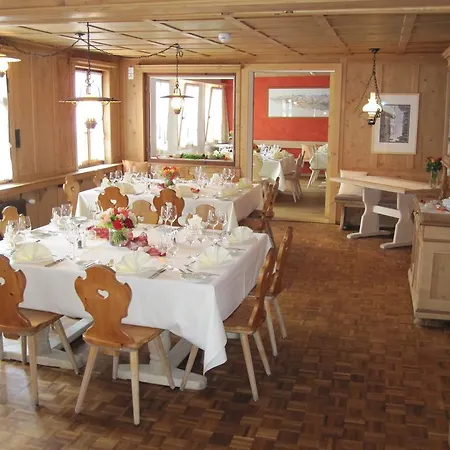 杜卡恩酒店 酒店